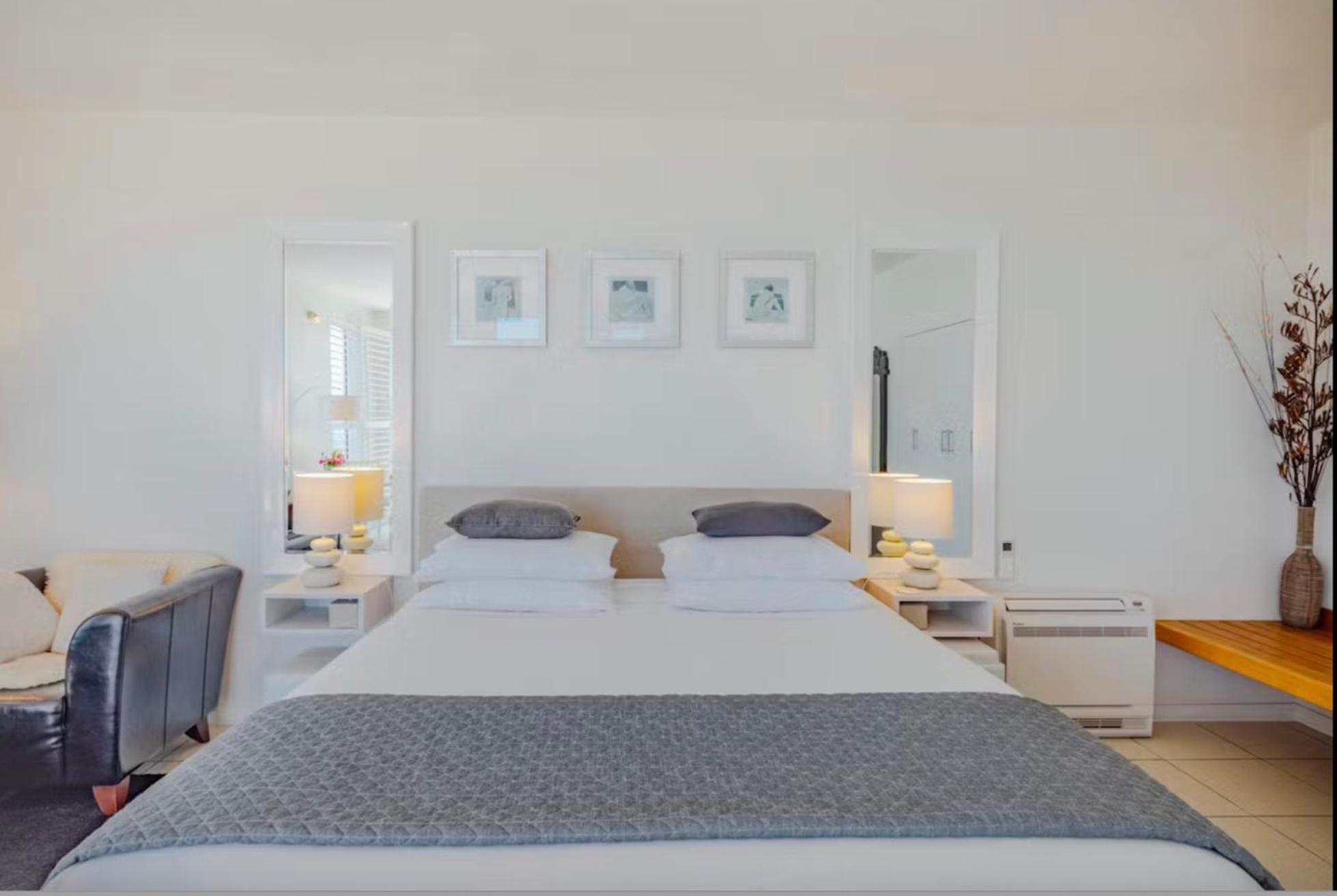 Saltwater - Absolute Oceanfront, Fire Pits, Some Villas With Hot Tubs And Sauna Falmouth Экстерьер фото