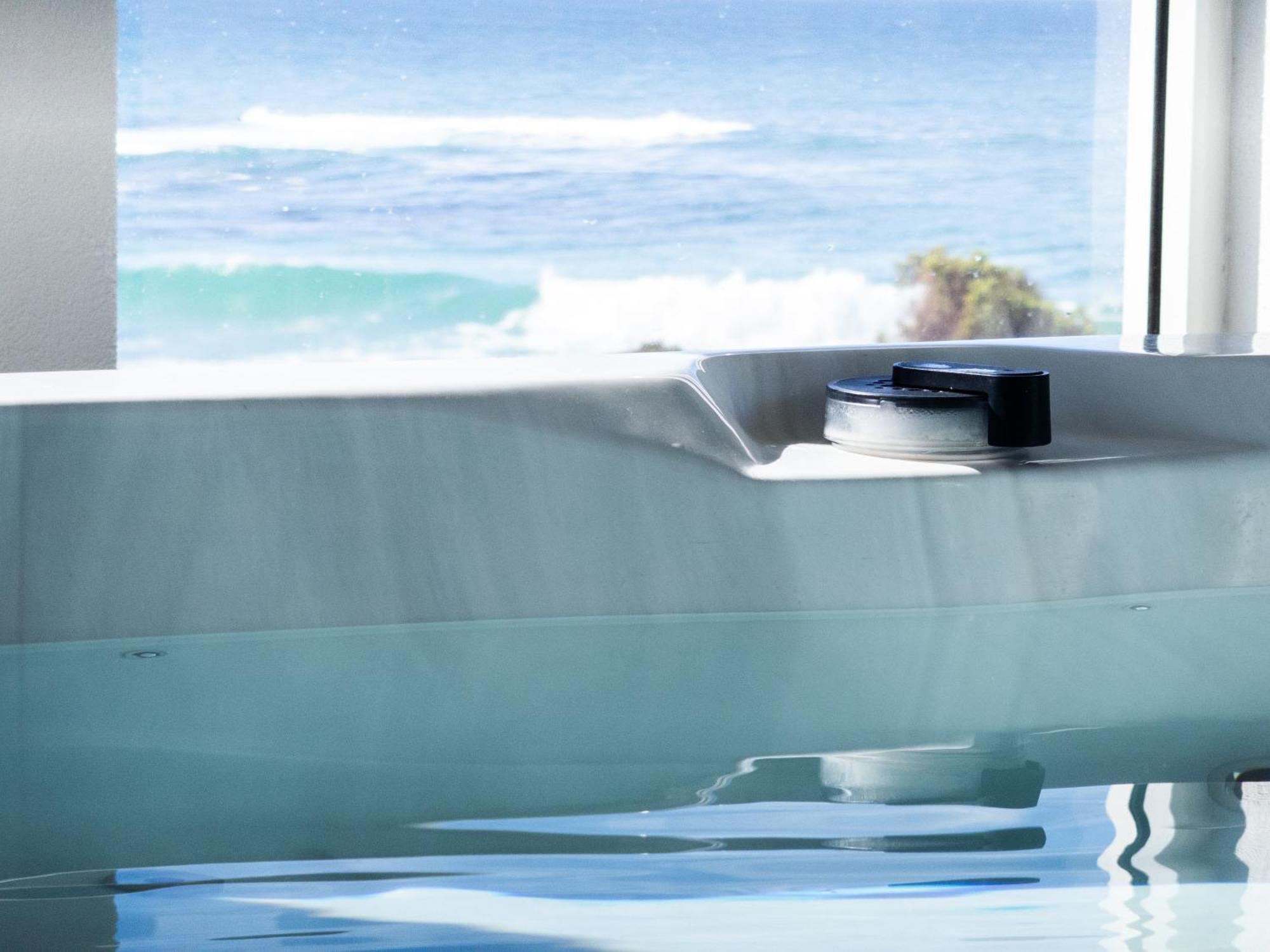 Saltwater - Absolute Oceanfront, Fire Pits, Some Villas With Hot Tubs And Sauna Falmouth Экстерьер фото