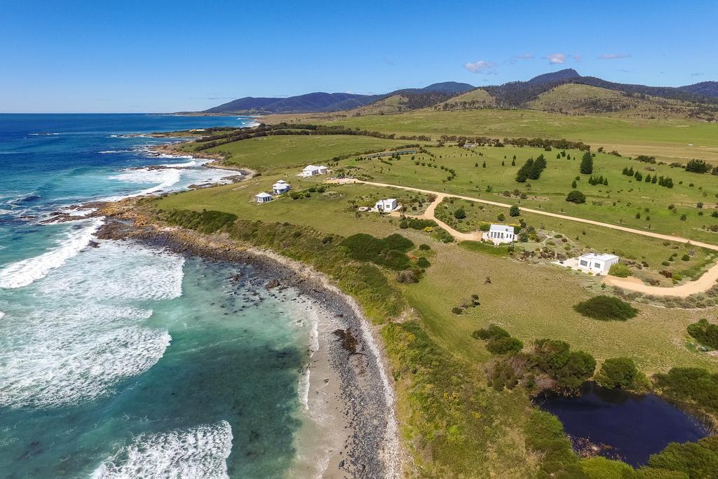 Saltwater - Absolute Oceanfront, Fire Pits, Some Villas With Hot Tubs And Sauna Falmouth Экстерьер фото
