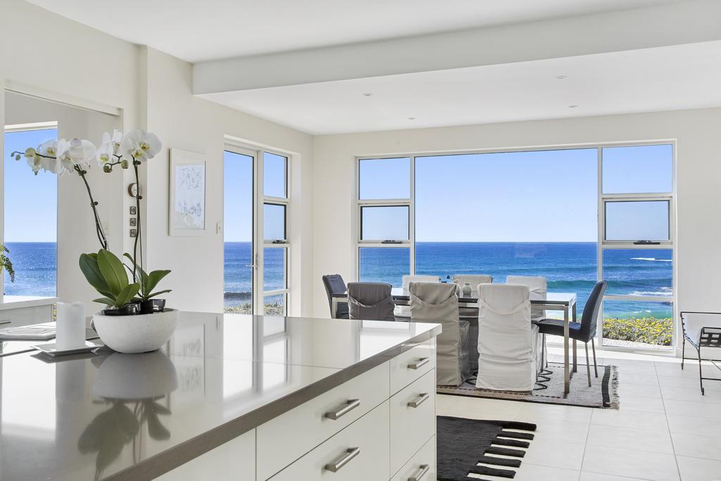 Saltwater - Absolute Oceanfront, Fire Pits, Some Villas With Hot Tubs And Sauna Falmouth Номер фото
